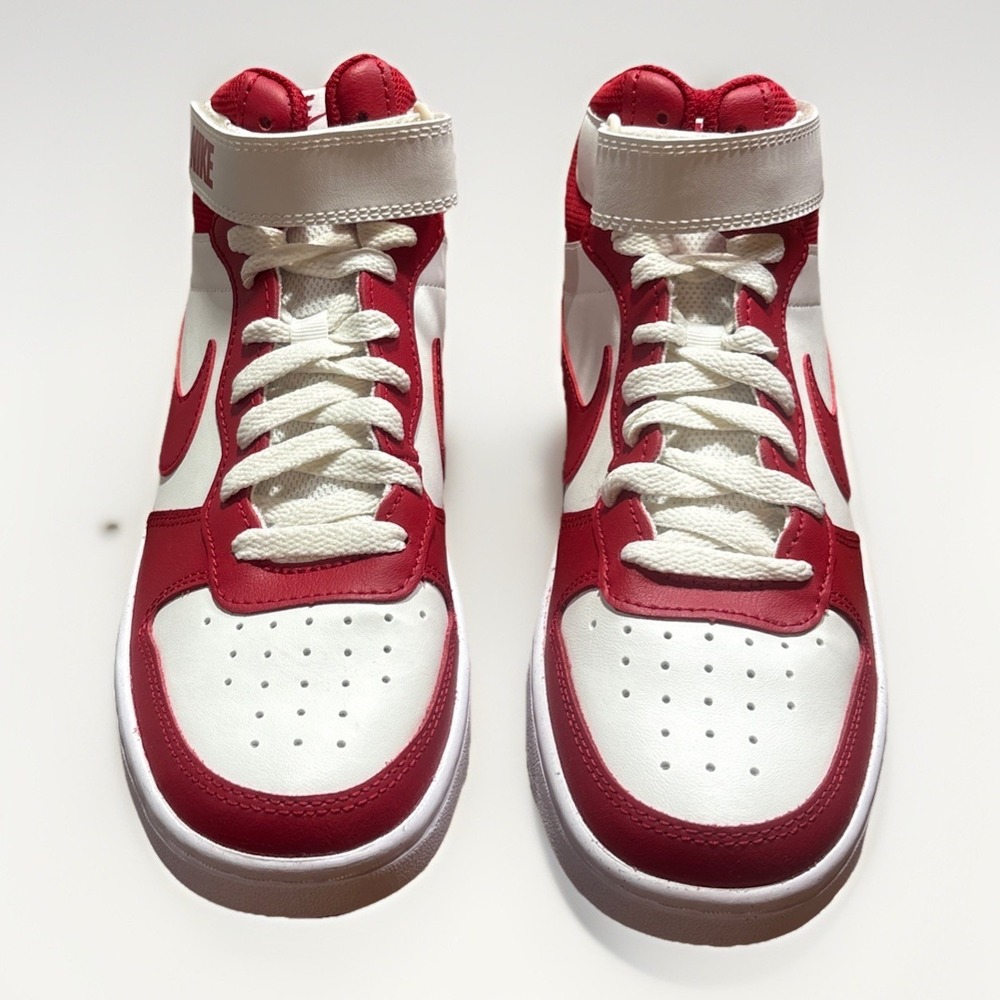 Unisex Fashion Sneakers Nike Court Borough Mid Sneaker Size 4.5 Youth